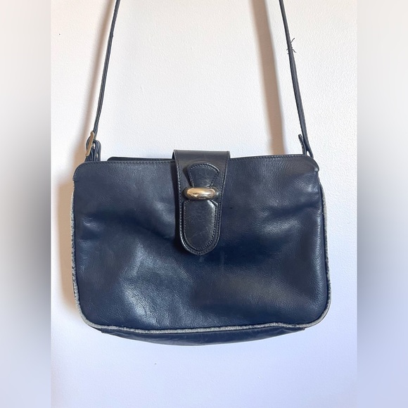 Vintage 90’s REAL leather crossbody purse - Picture 3 of 6